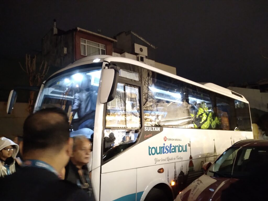 touristanbul bus